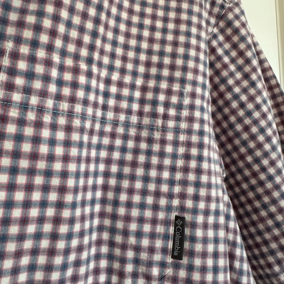 Columbia Short Sleeve Button-Up Shirt - Picture 9 of 9